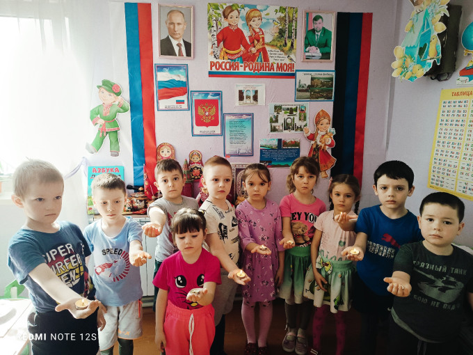Памятная акция по погибшим в "Крокус Сити Холле" Памятная акция по погибшим в "Крокус Сити Холле".